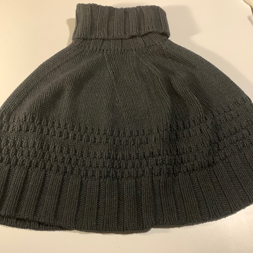 𝅺TOMMY Hilfiger Charcoal Gray Turtleneck Cape, Size OS. Like New.